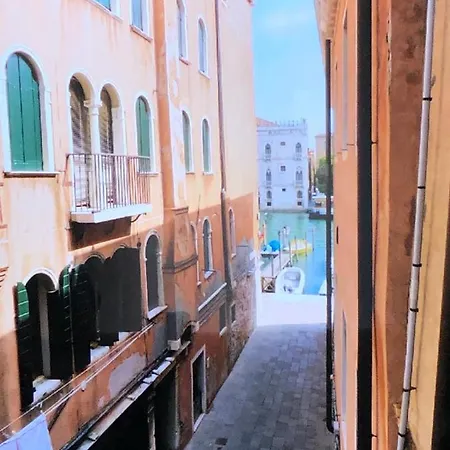 Ferienwohnung Venetian Loft House Exterior foto